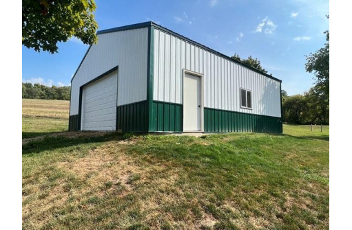 E3027 Karstetter Road, La Valle, WI 53941