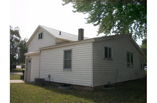 320 Grove Street, Mauston, WI 53948