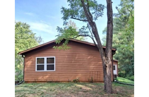 10071 County Road Y, Mazomanie, WI 53560