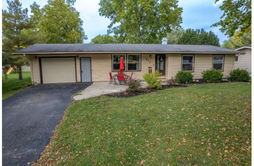 622 Brodhead Street, Mazomanie, WI 53560