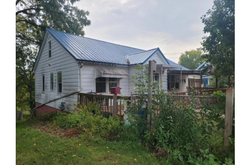 655 East Street, Darlington, WI 53530