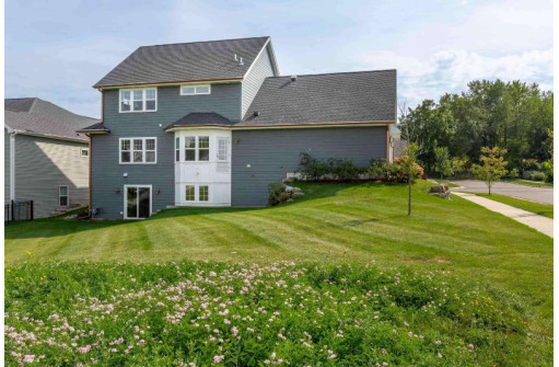 9540 Lost Pine Trail, Verona, WI 53593