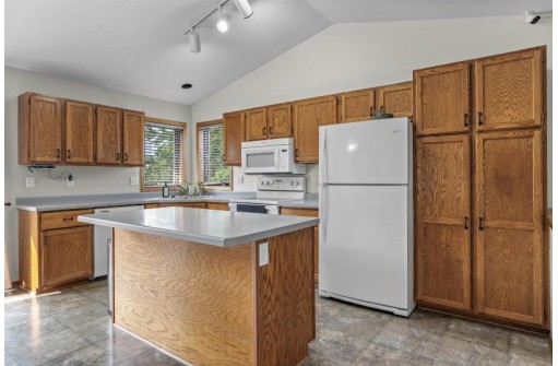 1733 Cornwall Circle, Sun Prairie, WI 53590