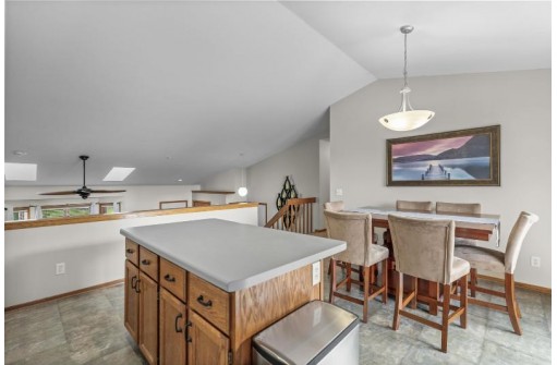 1733 Cornwall Circle, Sun Prairie, WI 53590