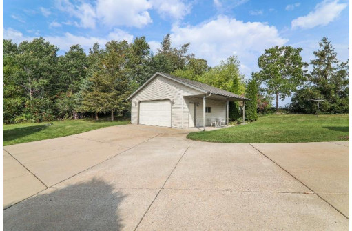 2662 Bailey Road, Sun Prairie, WI 53590