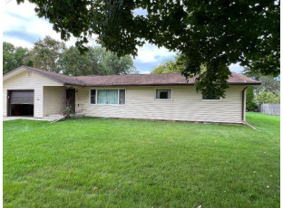 1237 N Lexington Drive Janesville, WI 53545