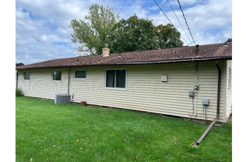 1237 N Lexington Drive, Janesville, WI 53545