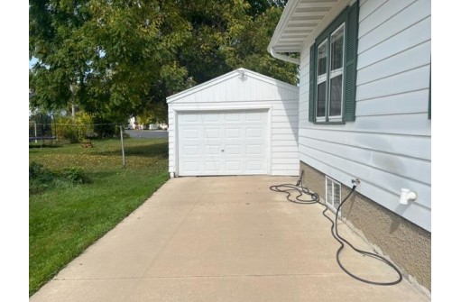 408 W Jefferson Street, Waupun, WI 53963