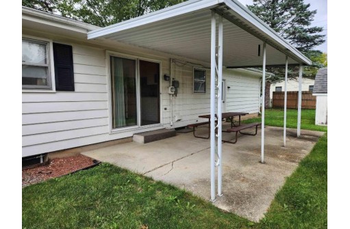 2304 Randolph Road, Janesville, WI 53545