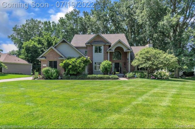 3207 Shadow Brook Lane Pinckney, MI 48169