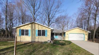 3231 W Navaho Trl Hemlock, MI 48626