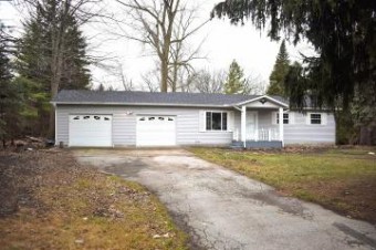 4665 Meadowlawn Drive Fort Gratiot, MI 48059