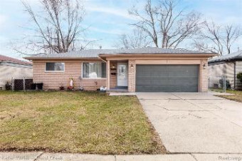 14411 Labelle Street Oak Park, MI 48237