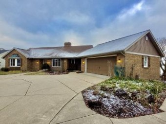 8693 Cedar Lake Drive Jenison, MI 49428