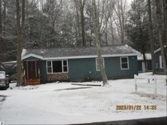 144 E Tawas Lake Road East Tawas, MI 48730