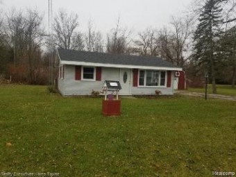 3511 Idle Hour Burtchville, MI 48059