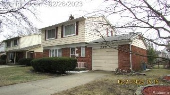 14251 Hart Street Oak Park, MI 48237