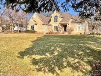 1470 Mist Wood Drive Howell, MI 48843