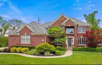 20809 Deerfield Farmington Hills, MI 48335