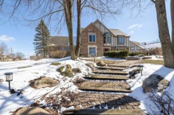 4534 Riverchase Drive Troy, MI 48098