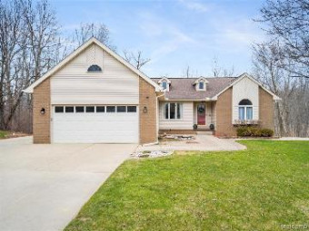 2165 Dublin Court Ortonville, MI 48462