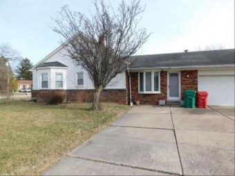 19006 Toepfer Eastpointe, MI 48021