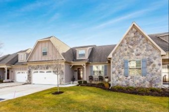 25 River Grosse Pointe Woods, MI 48233