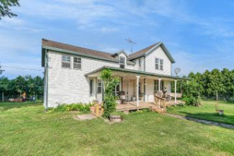 6856 Hillandale Road Sodus, MI 49126