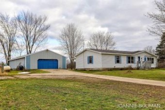 883 30th Street Allegan, MI 49010