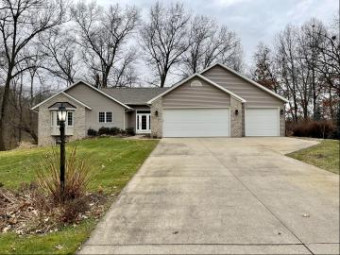 8585 Lilly Ridge Drive Alto, MI 49302