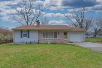 404 Orchard Circle Gobles, MI 49055