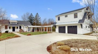 64 N Ferry Street Douglas, MI 49406