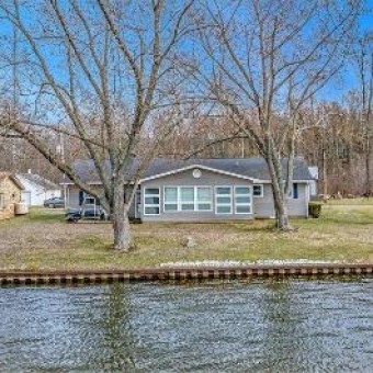 51262 Red Run Road Marcellus, MI 49067