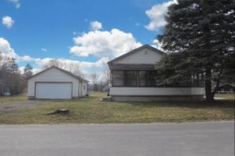 309 Burgess Street Lyons, MI 48851