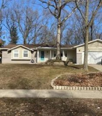 2396 Elderwood Drive Nw Grand Rapids, MI 49544