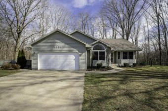 5314 Morning Aire Lane Coloma, MI 49038