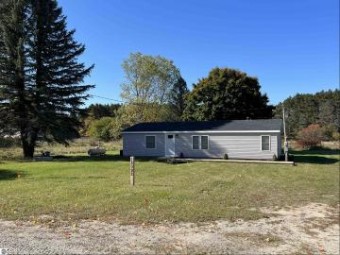 18092 Karlin Road Thompsonville, MI 49683