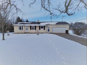 4177 E Rosebush Road Rosebush, MI 48878