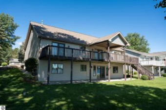 1046 Crown Point Drive Lake Isabella, MI 48893