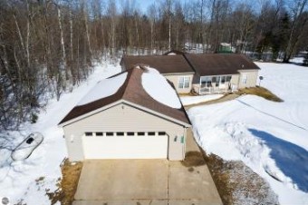 9799 Skytrails Circle Mancelona, MI 49659