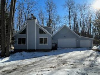 203 N Indianwood Drive Roscommon, MI 48653