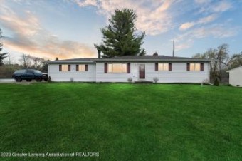 571 S Creyts Road Dimondale, MI 48821