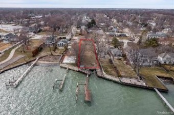 30202 Jefferson Avenue Saint Clair Shores, MI 48082