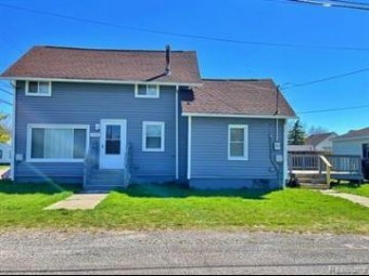 12546 Washington Street South Rockwood, MI 48179