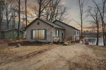 12178 Goudy Lake Otisville, MI 48463