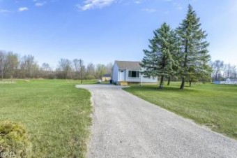 11152 Dunn Riley, MI 48041