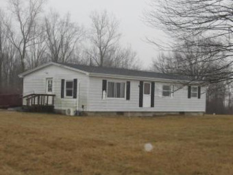 11651 S Meridian Road Waldron, MI 49288