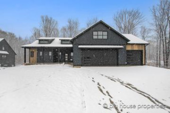 6248 Eaglewood Drive Hudsonville, MI 49426