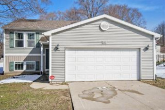 1331 Red Fox Court Allegan, MI 49010