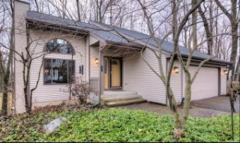 337 Horseshoe Court Plainwell, MI 49080